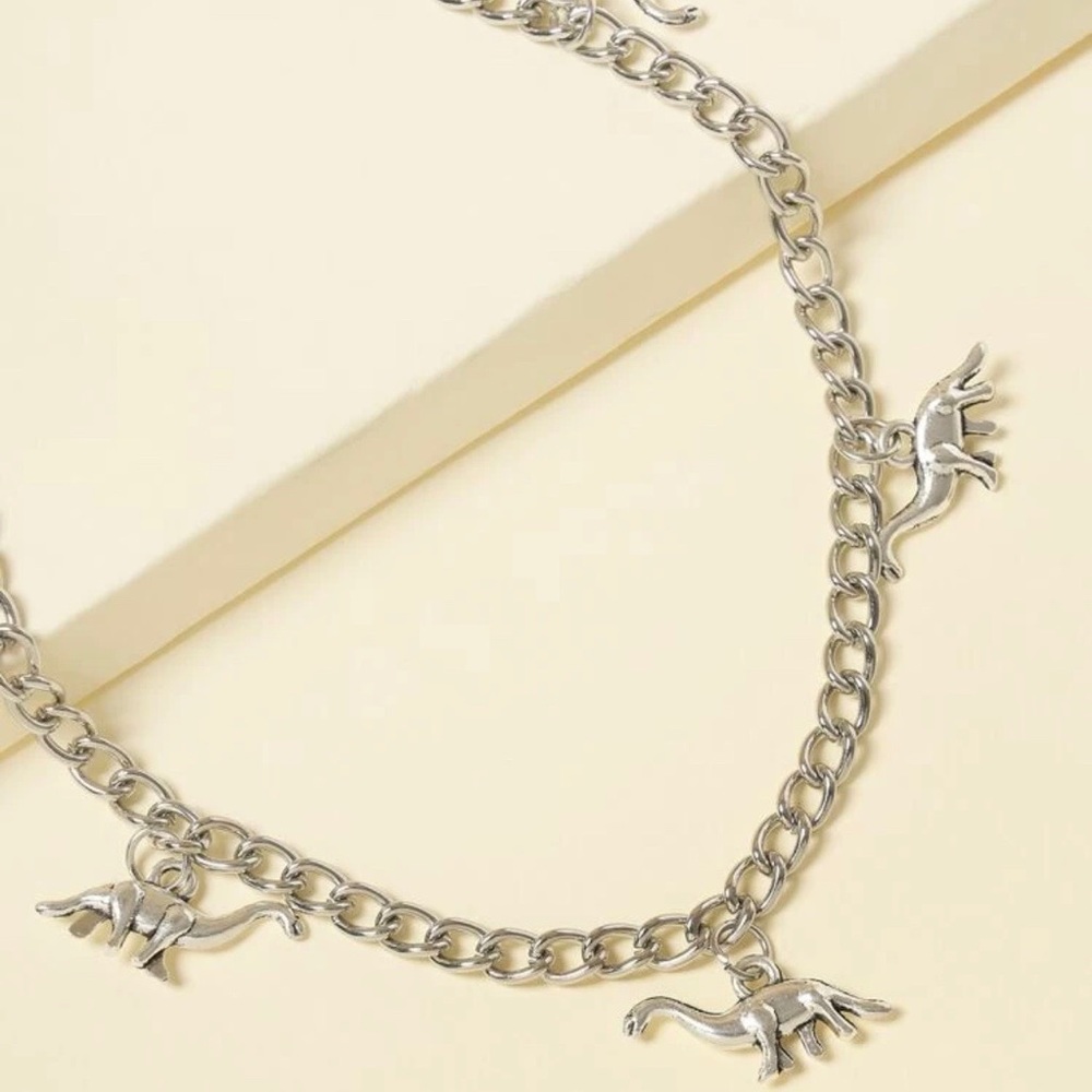 3/$30 🤍 Dinosaur Charm Necklace - Picture 3 of 3